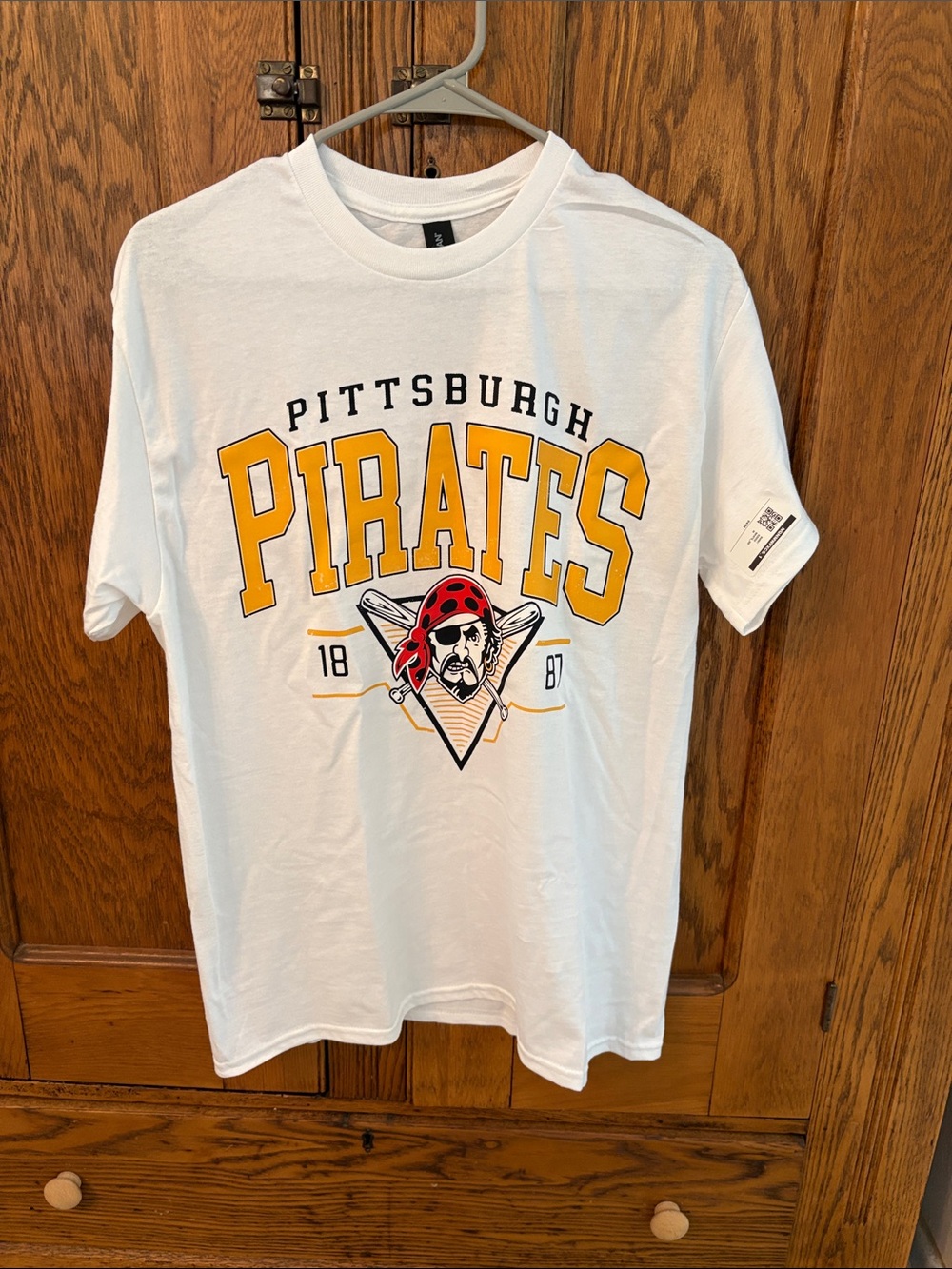 Pittsburgh Pirates Womens White Graphic Tee